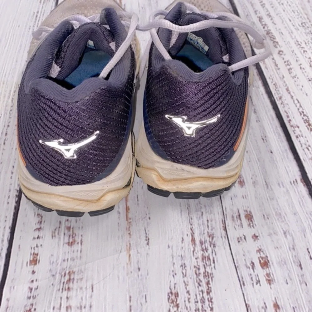 MIZUNO wave inspire 15 tennis shoes size 7 1/2